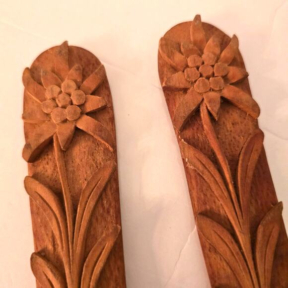 Vintage Carved Wooden Salad Spoon Fork Servers Floral Leaves 11.5in 70s 80s - Picture 6 of 9